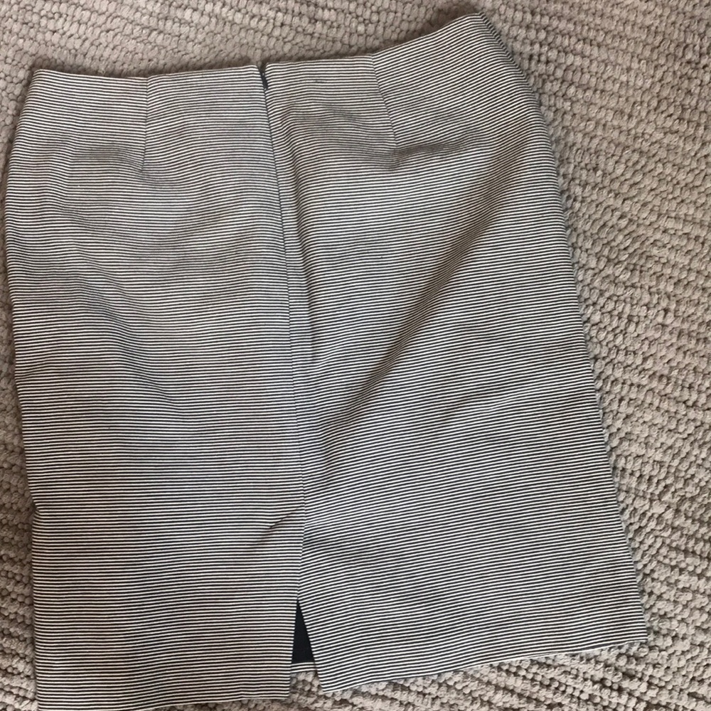 Talbots work skirt - Picture 6 of 6